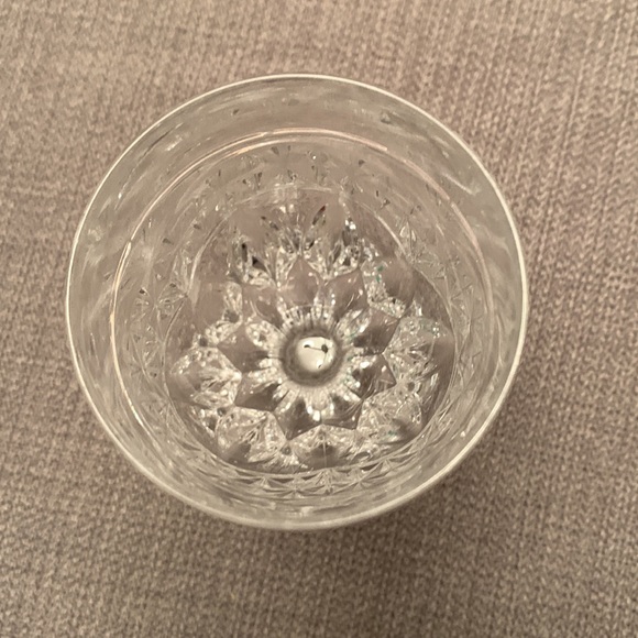 Set of 5 Crystal Cut Glass Liquor Glasses In Excellent Condition - Picture 5 of 10